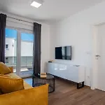 With Parking Space Simuni, Pag - 19861 Appartement *